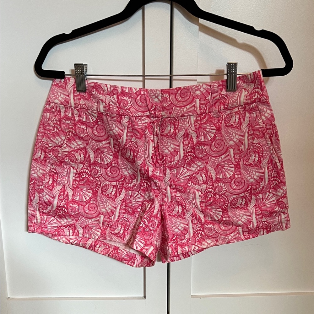 Vineyard Vines Pink and White Patterned Shorts